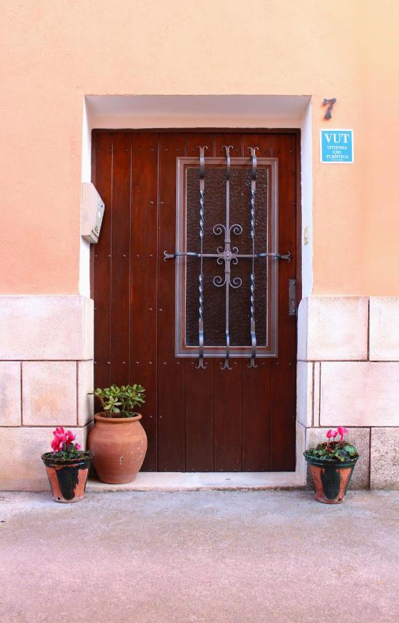 Vivienda Turistica El Ciclamen Lägenhet Mora de Rubielos Exteriör bild